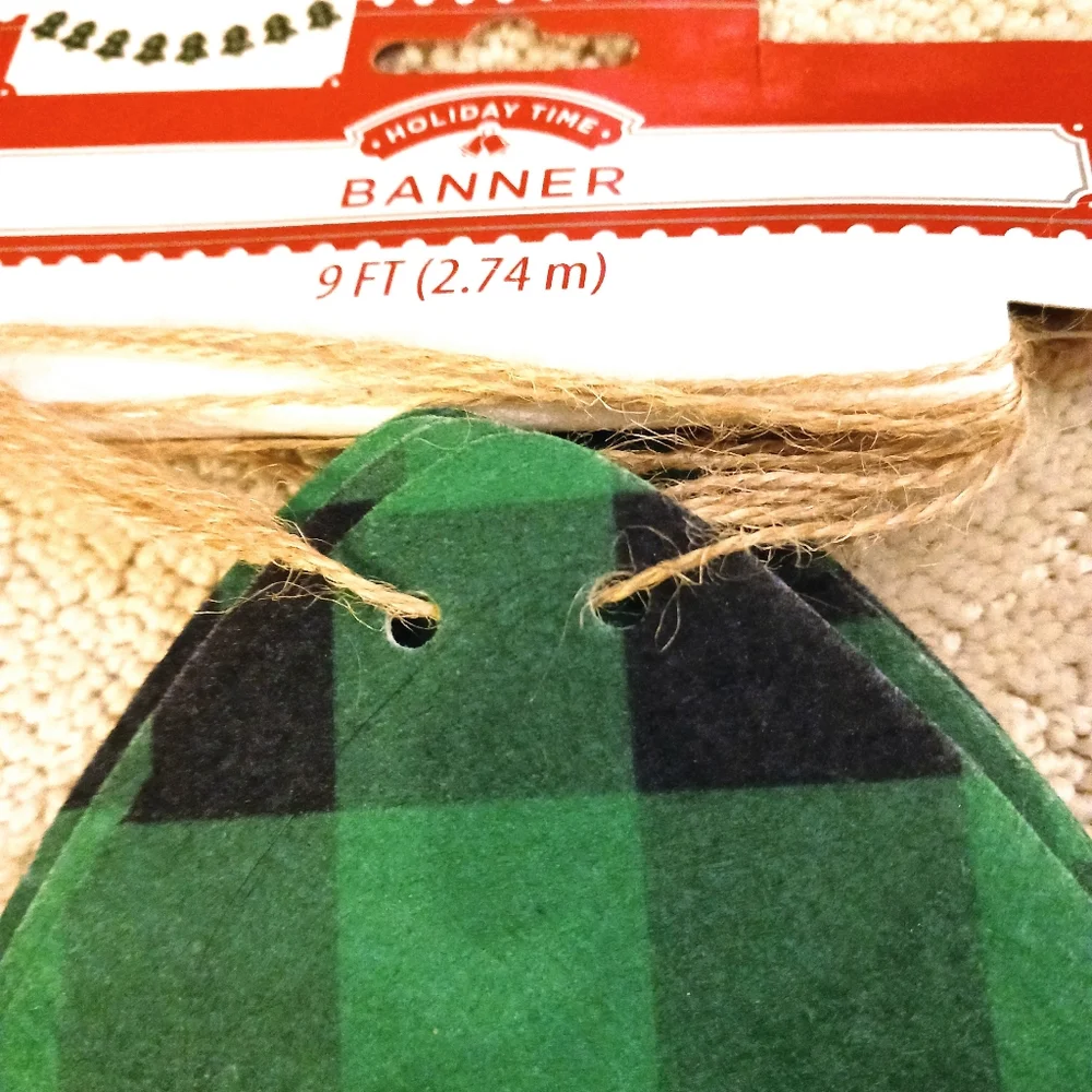 NWT Three 9' Plaid Christmas Tree Garland Red And Green